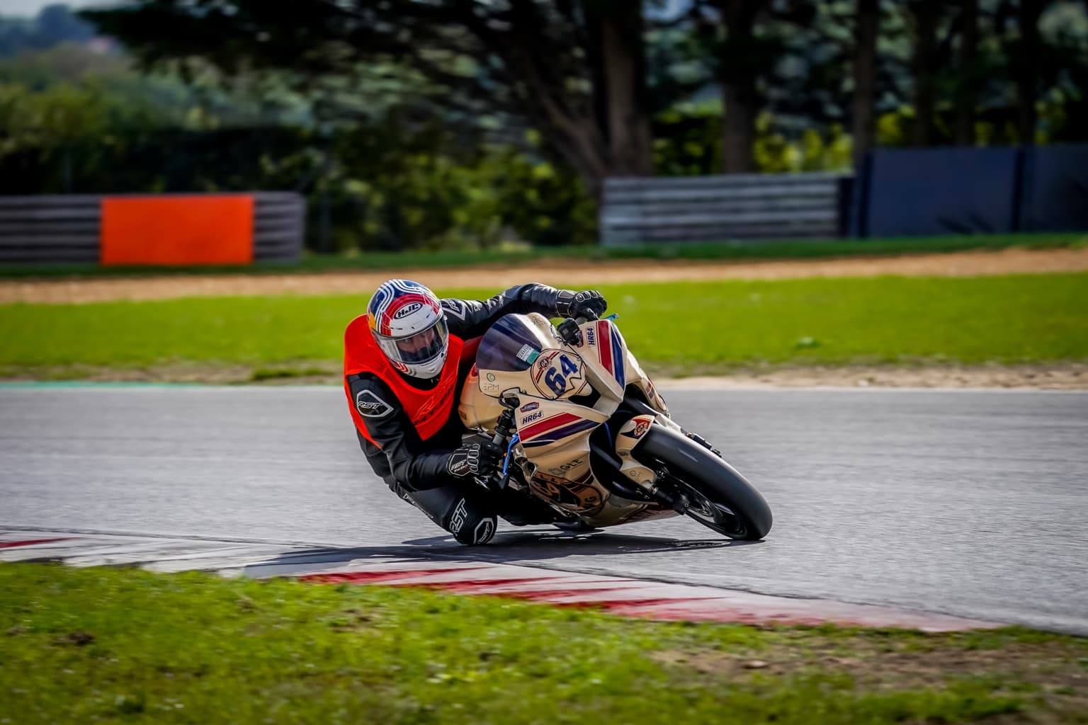 Tommy Hemphill racing the HR64 Yamaha
